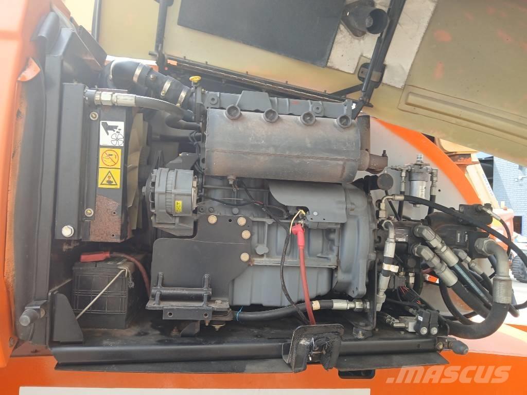 JLG 860 SJ ブームリフト　直伸型