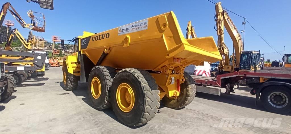 Volvo A 25 E アーティキュレート式ダンプトラック