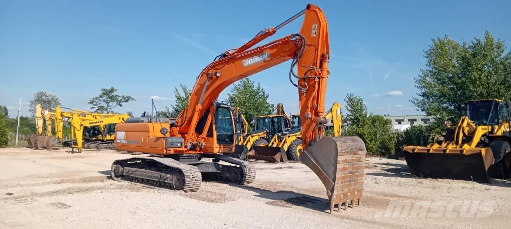 Doosan DX 255 LC 大型油圧ショベル12t以上（パワーショベル・ユンボ）