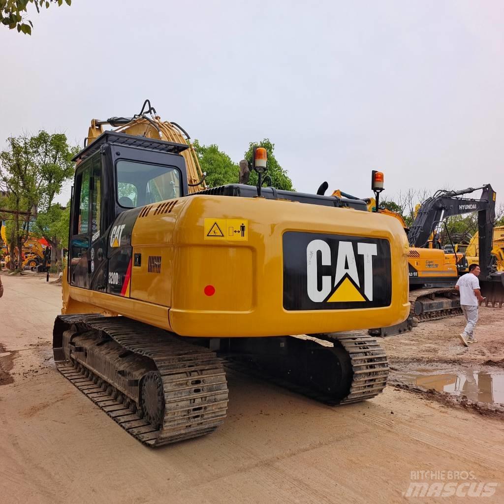 CAT 320 D 大型油圧ショベル12t以上（パワーショベル・ユンボ）