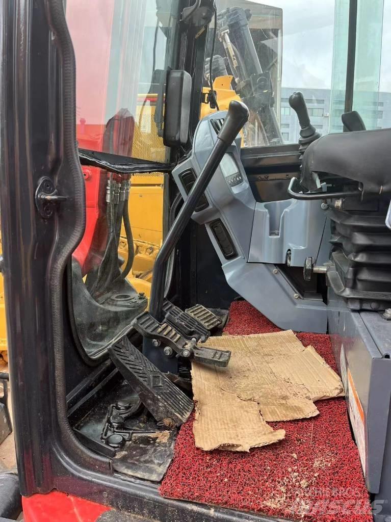 Kubota KX 163 中型油圧ショベル 7ｔ-12ｔ（ユンボ・パワーショベル・バックホー）