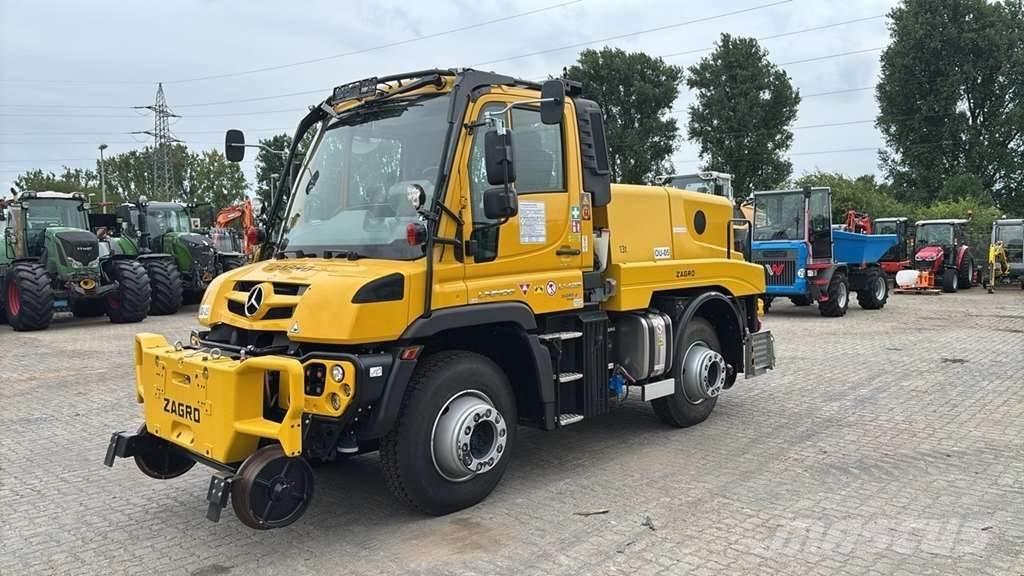Unimog U423 キャブ付きシャーシ
