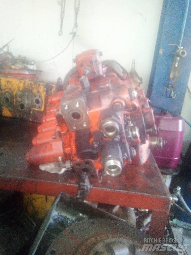 O&K RH 9 LC 油圧機