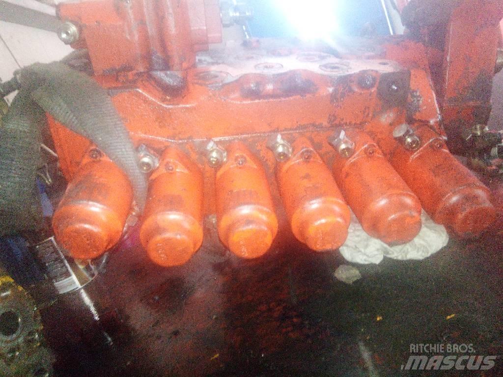 O&K RH 9 LC 油圧機