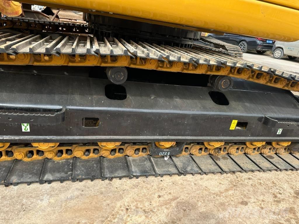 CAT CAT320D 中型油圧ショベル 7ｔ-12ｔ（ユンボ・パワーショベル・バックホー）