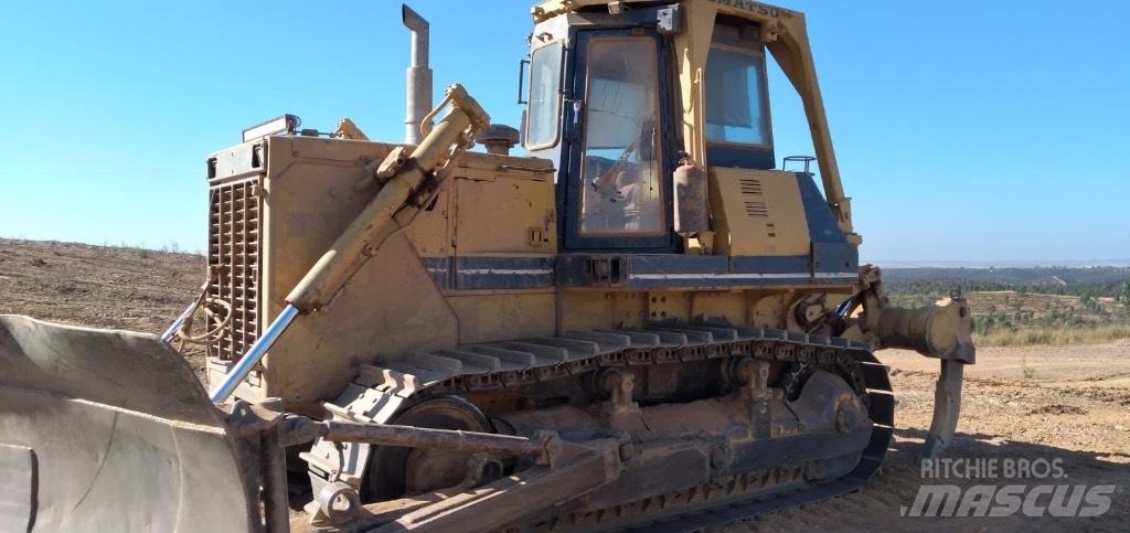 Komatsu D 85 E-21 ブルドーザー