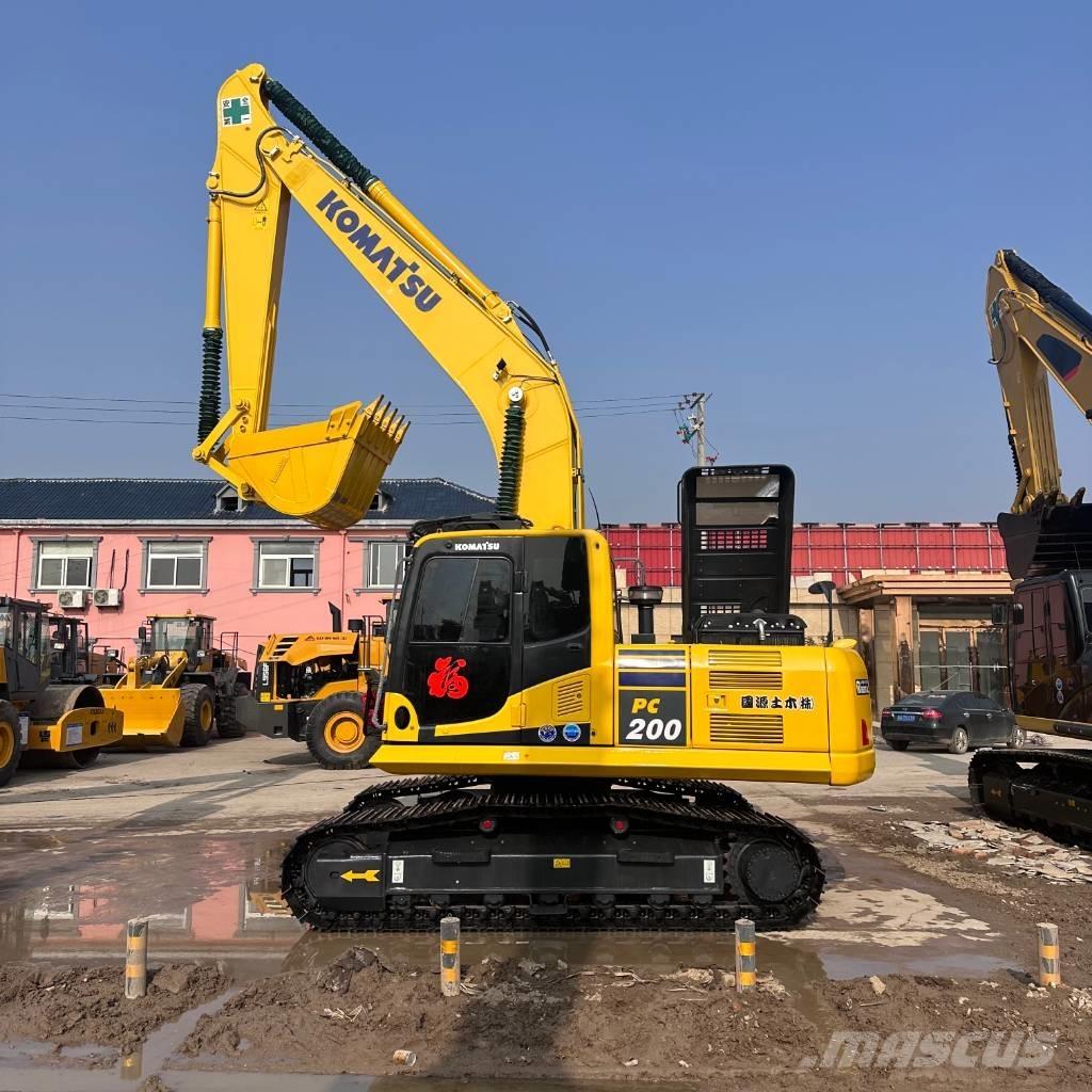 Komatsu PC 200-8 大型油圧ショベル12t以上（パワーショベル・ユンボ）