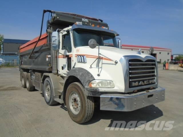 Mack GU813 ダンプ