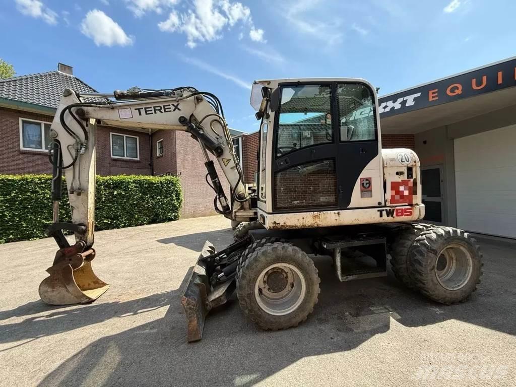 Terex TW 85 ホイール式油圧ショベル（パワーショベル・ユンボ・バックホー）