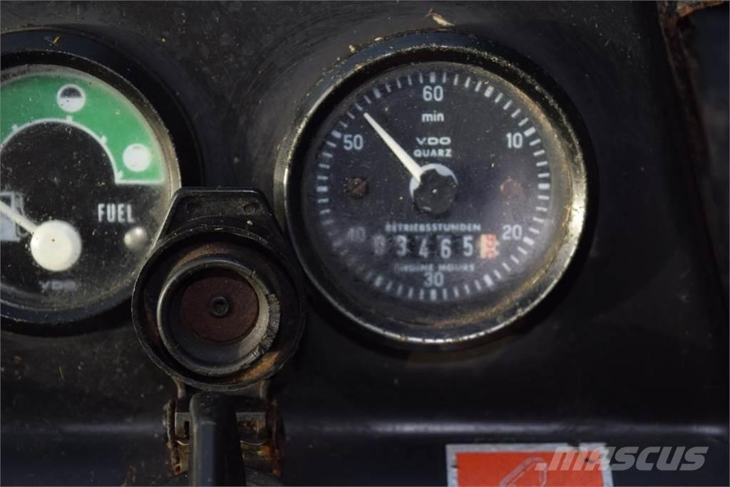 John Deere 1065 コンバイン