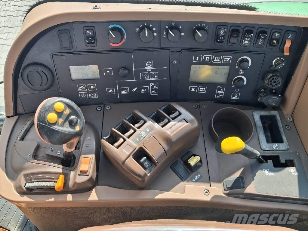 John Deere 7830 TLS トラクター
