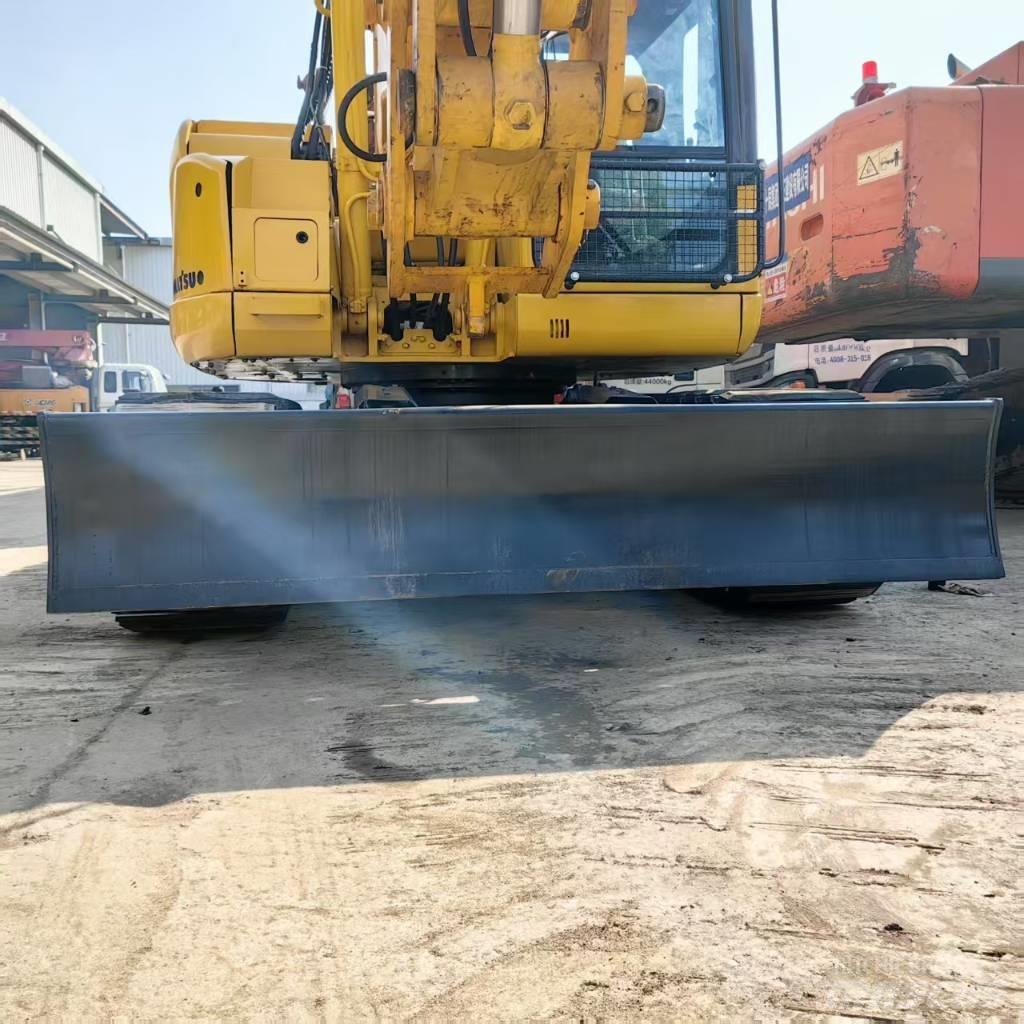 Komatsu PC 128 US 中型油圧ショベル 7ｔ-12ｔ（ユンボ・パワーショベル・バックホー）