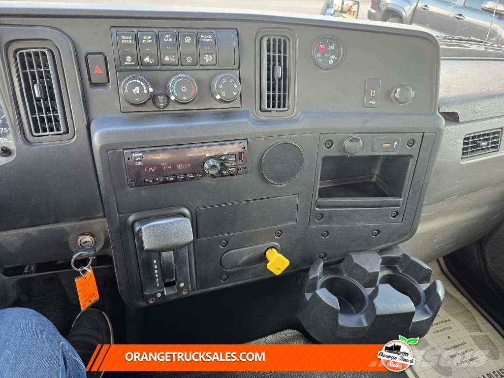 International MV607 平ボディー