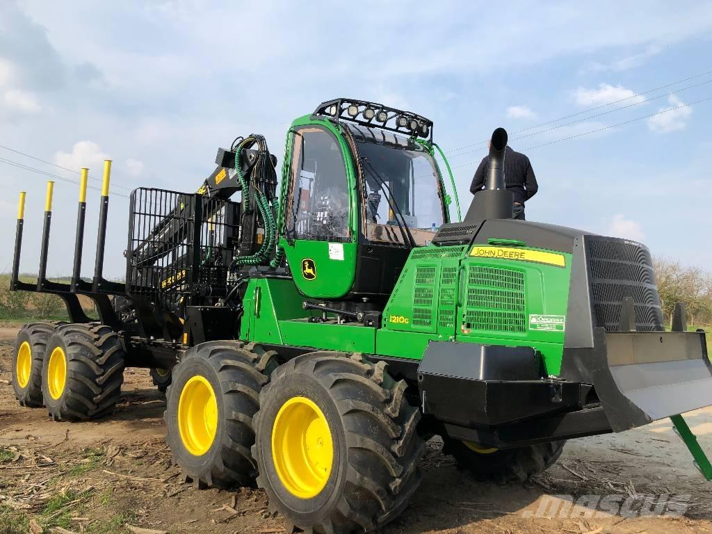 John Deere 1210 G フォワーダー