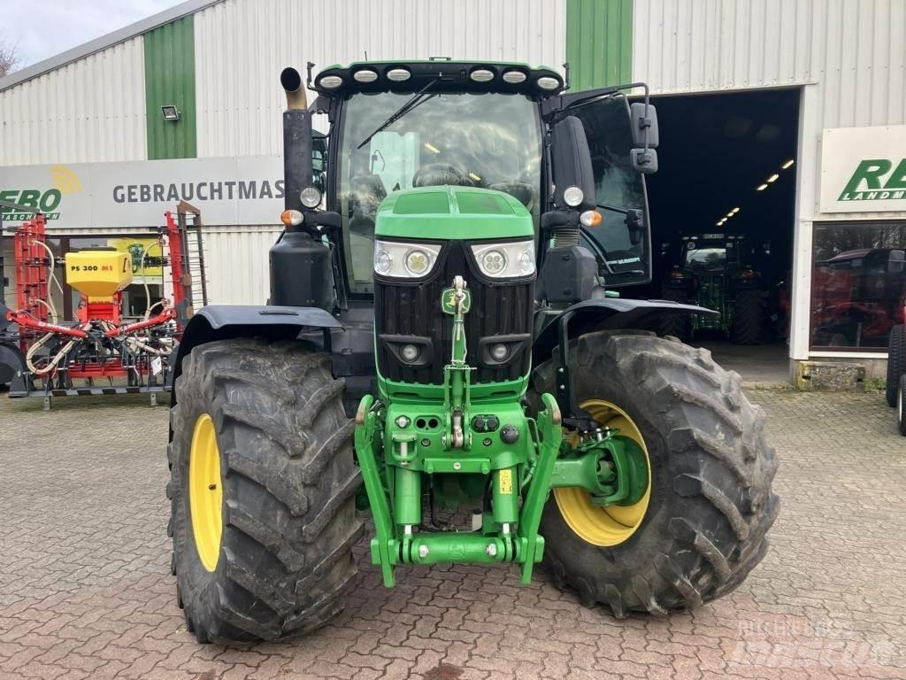 John Deere 6250R トラクター