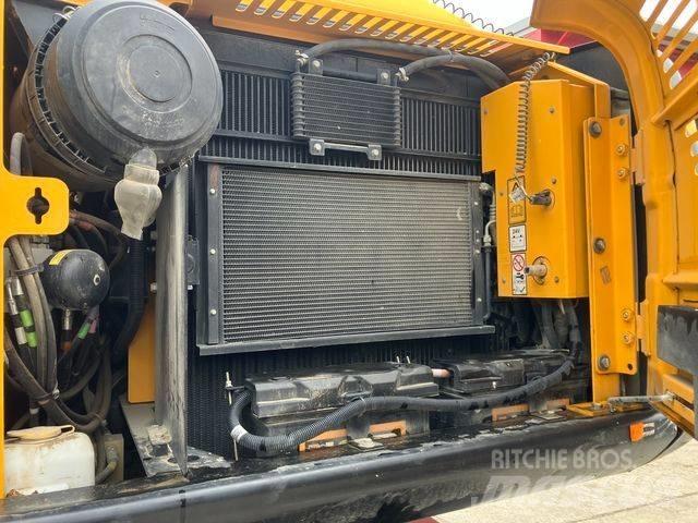 JCB JS 175 W ホイール式油圧ショベル（パワーショベル・ユンボ・バックホー）