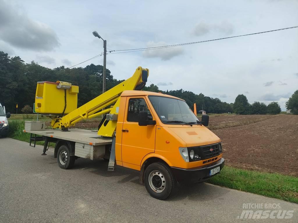FS Lublin 3 トラック高所作業車