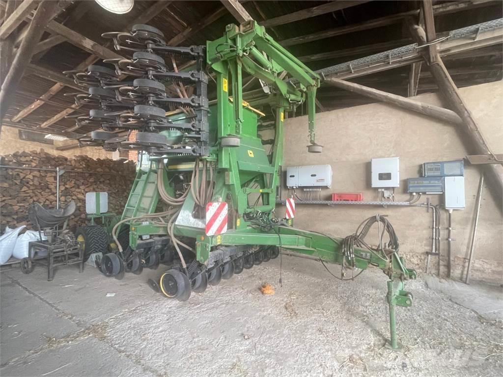 John Deere 750 A ドリル