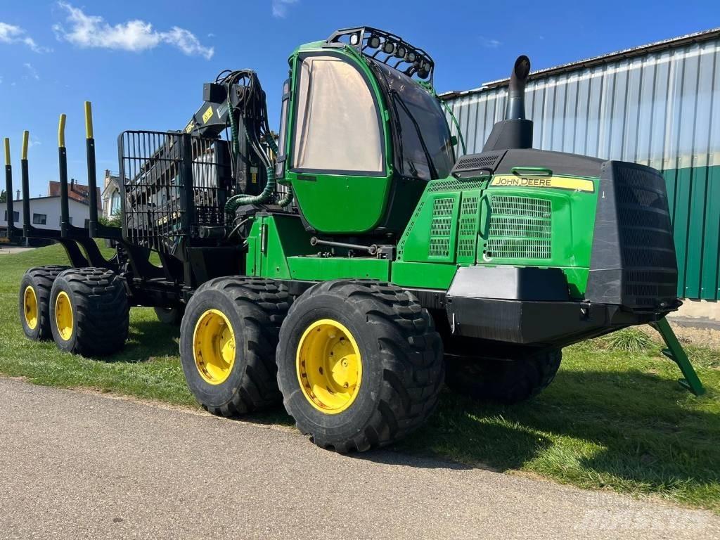 John Deere 1510 G フォワーダー