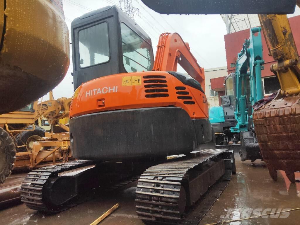 Hitachi ZX 55 UR ミニ油圧ショベル 7t以下（ミニユンボ・ミニディガー）