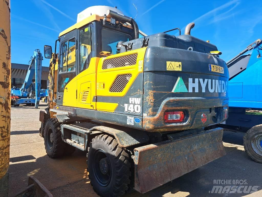 Hyundai HW140 ホイール式油圧ショベル（パワーショベル・ユンボ・バックホー）