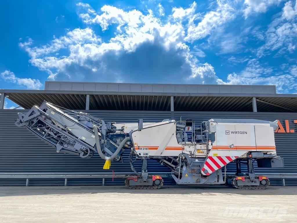 Wirtgen W 210 I アスファルトコールドミリングマシーン