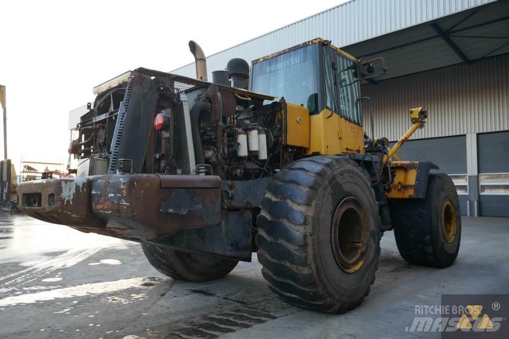 Komatsu WA470-6 ホイールローダー・タイヤショベル