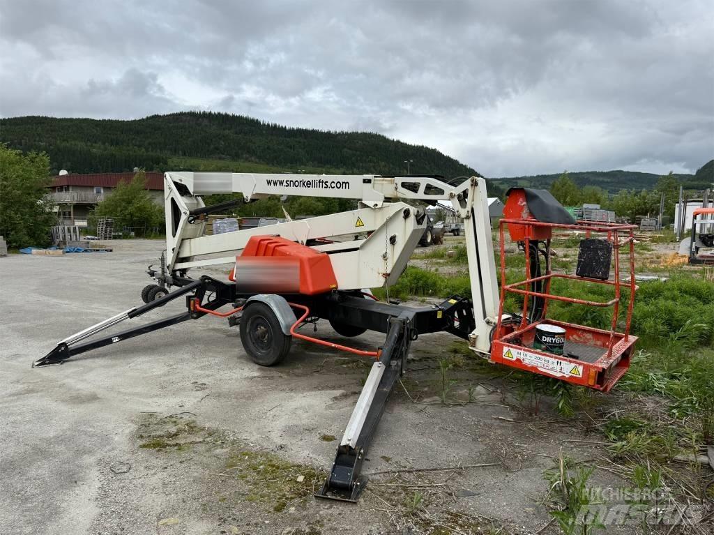 Snorkel TL 49 J 高所作業台付トレーラー