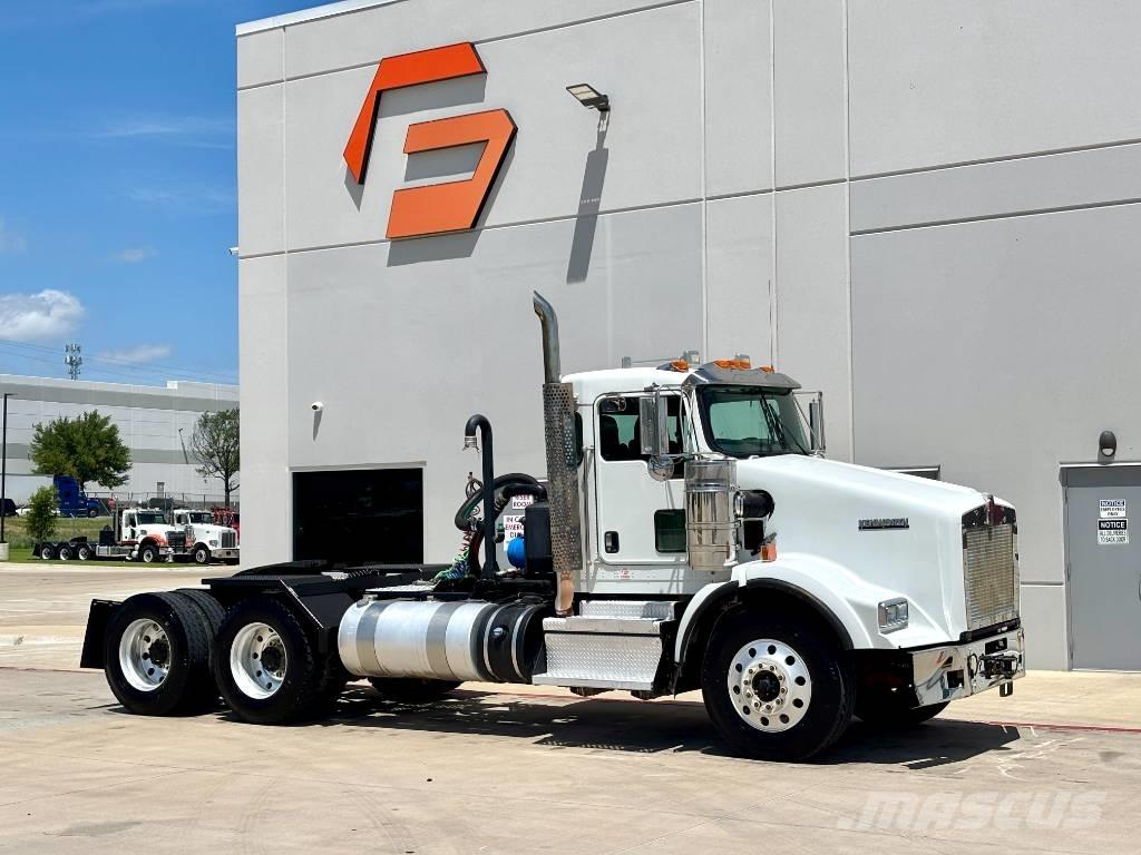 Kenworth T 800 中古トラクターヘッド | トレーラーヘッド