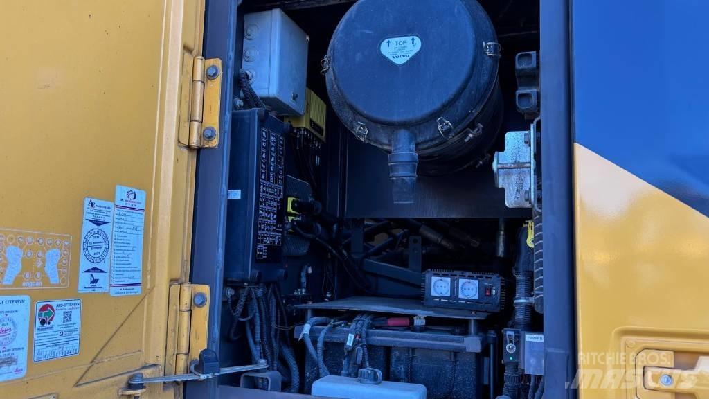 Volvo EC 350 EL 大型油圧ショベル12t以上（パワーショベル・ユンボ）