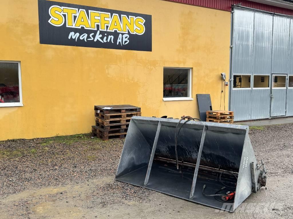 Fransgård SPR 1000 砂と塩撒き専用車