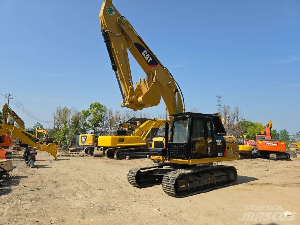CAT 320D2 大型油圧ショベル12t以上（パワーショベル・ユンボ）