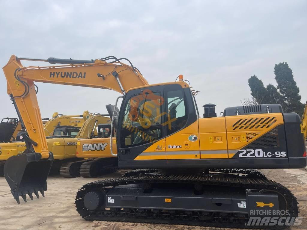Hyundai Robex 220 大型油圧ショベル12t以上（パワーショベル・ユンボ）