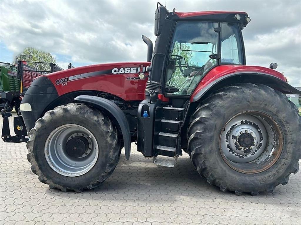 Case IH IH CVX 310 トラクター