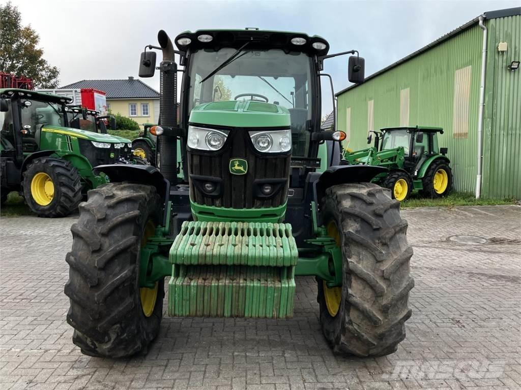 John Deere 6150R トラクター