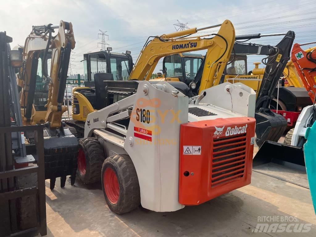 Bobcat S180 スキッドステアローダー