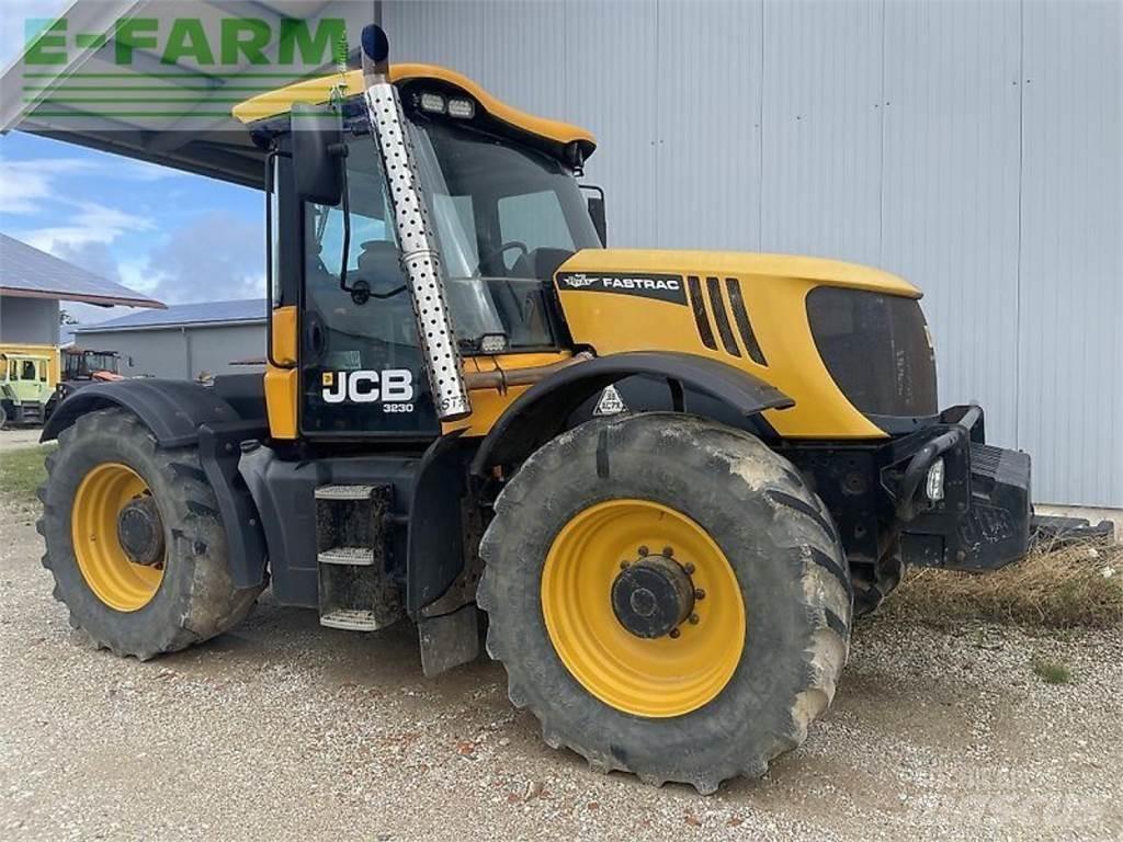 JCB fastrac 3230 トラクター
