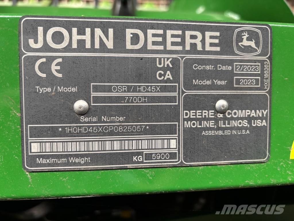 John Deere X9 1000 コンバイン
