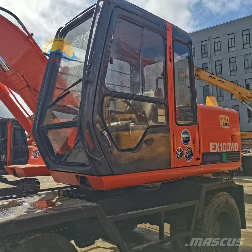 Hitachi EX 100 W D ホイール式油圧ショベル（パワーショベル・ユンボ・バックホー）