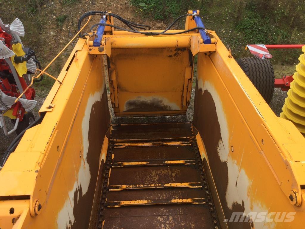 Belair COMET 838 サイロアンローダー