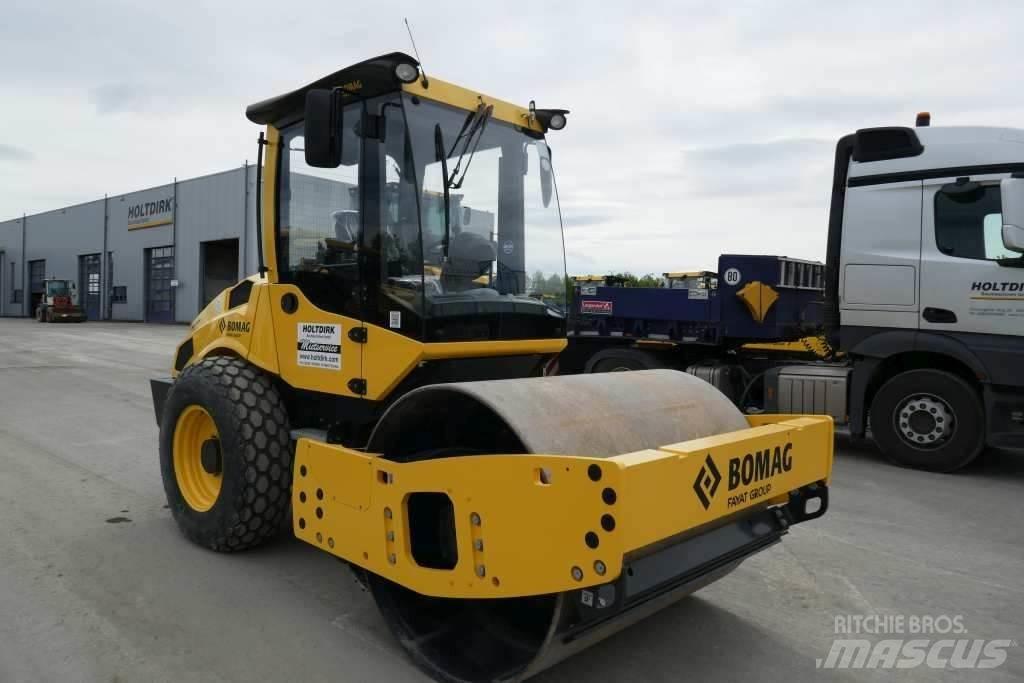 Bomag BW 177 D-5 ソイルコンパクター