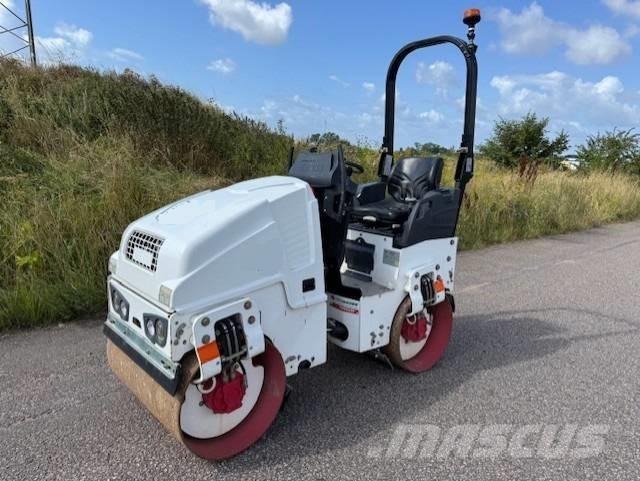 Bomag BW90 AD-5, Vält タンデムローラ