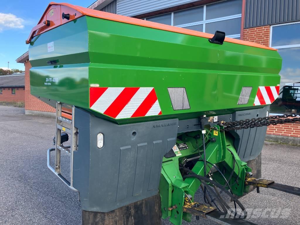 Amazone ZA-TS 4200 ミネラル散布機