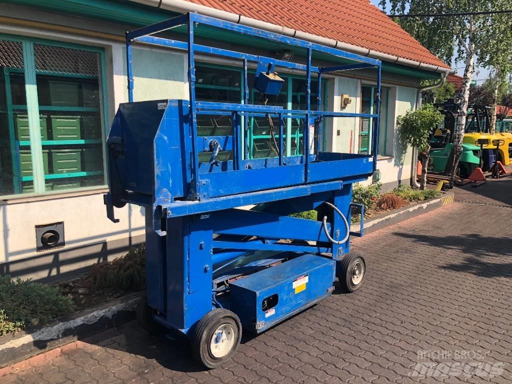 UpRight SL20   V-3296 垂直昇降型リフト