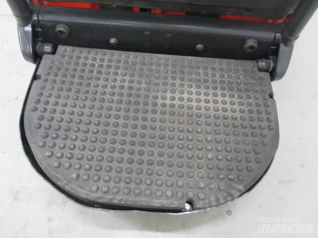 Linde L14 AP 自走式スタッカー