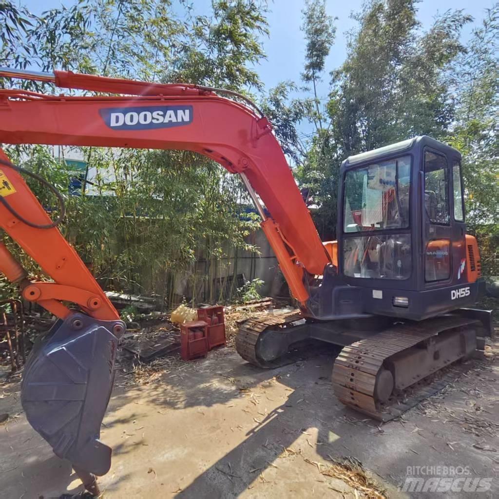 Doosan DH 55 ミニ油圧ショベル 7t以下（ミニユンボ・ミニディガー）