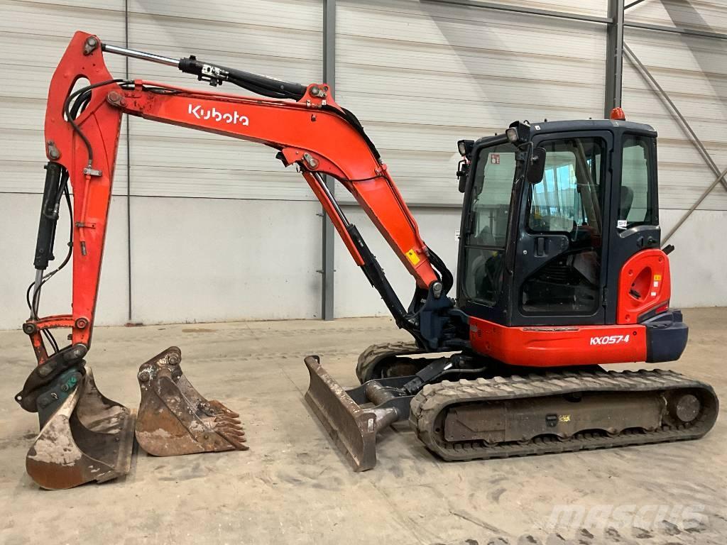 Kubota KX 057-4 ミニ油圧ショベル 7t以下（ミニユンボ・ミニディガー）