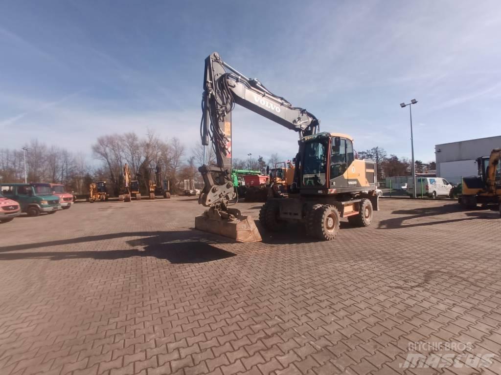 Volvo EW 180 E ホイール式油圧ショベル（パワーショベル・ユンボ・バックホー）