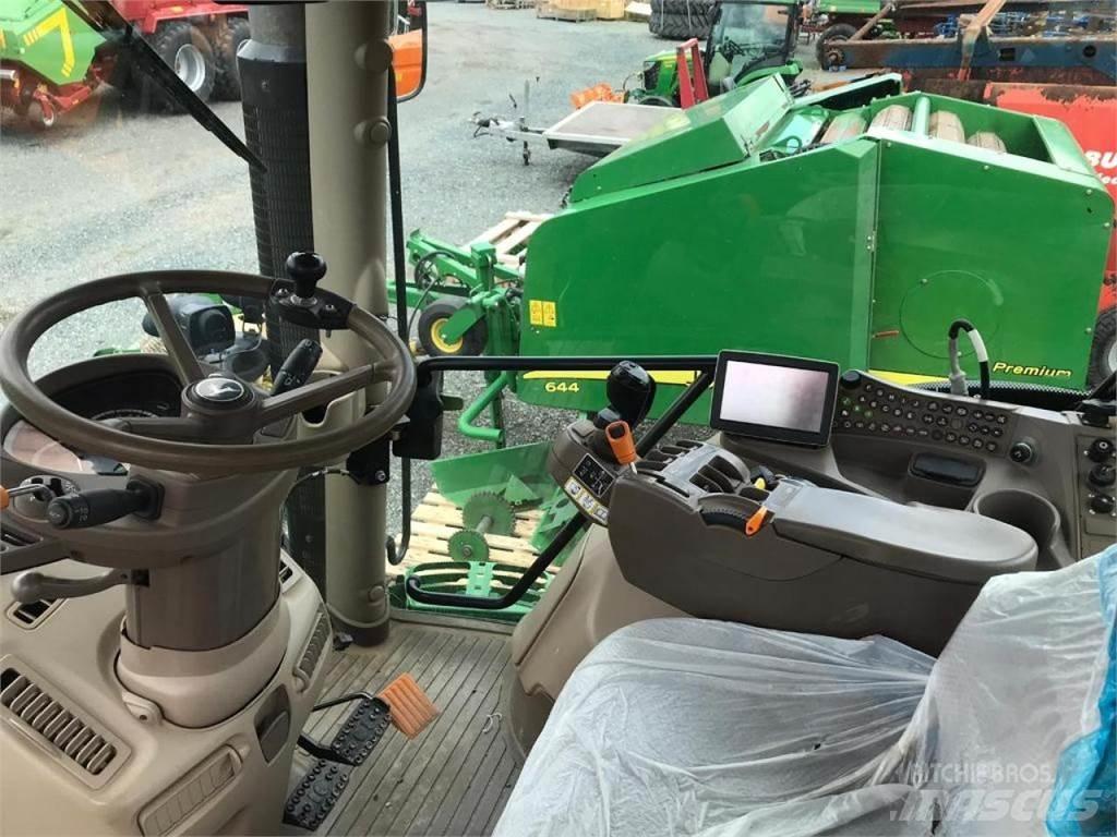 John Deere 6210R トラクター