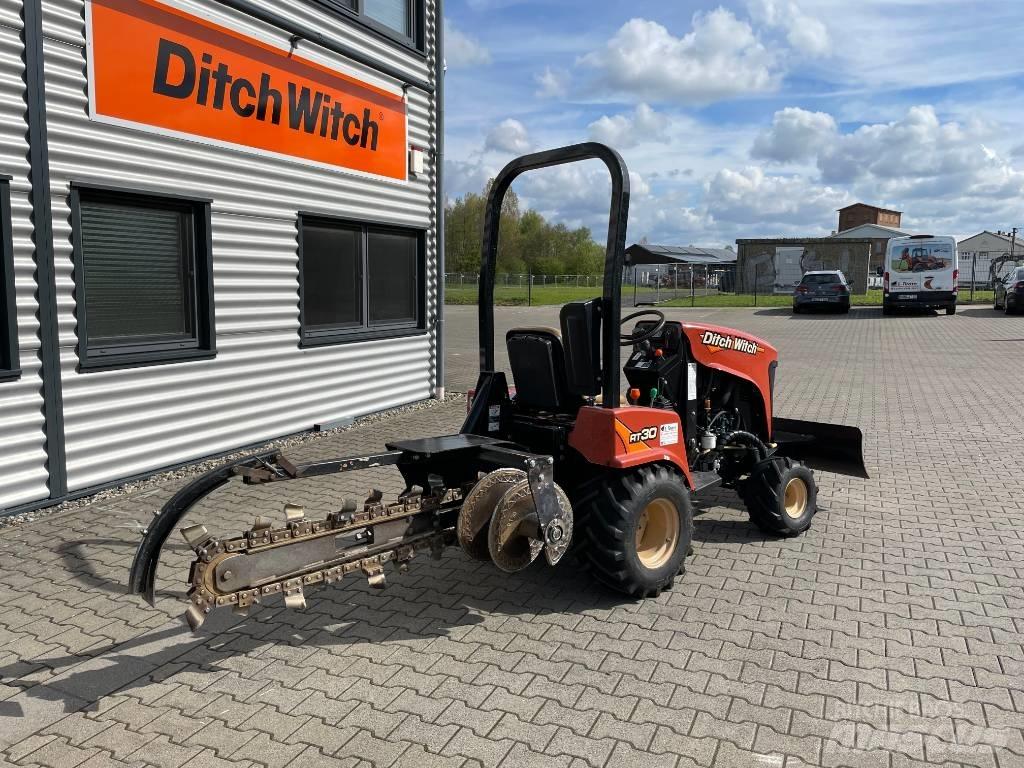 Ditch Witch RT 30 トレンチャー